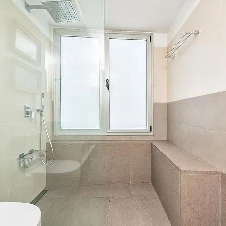 Luxury First Line Apartment. Apartment